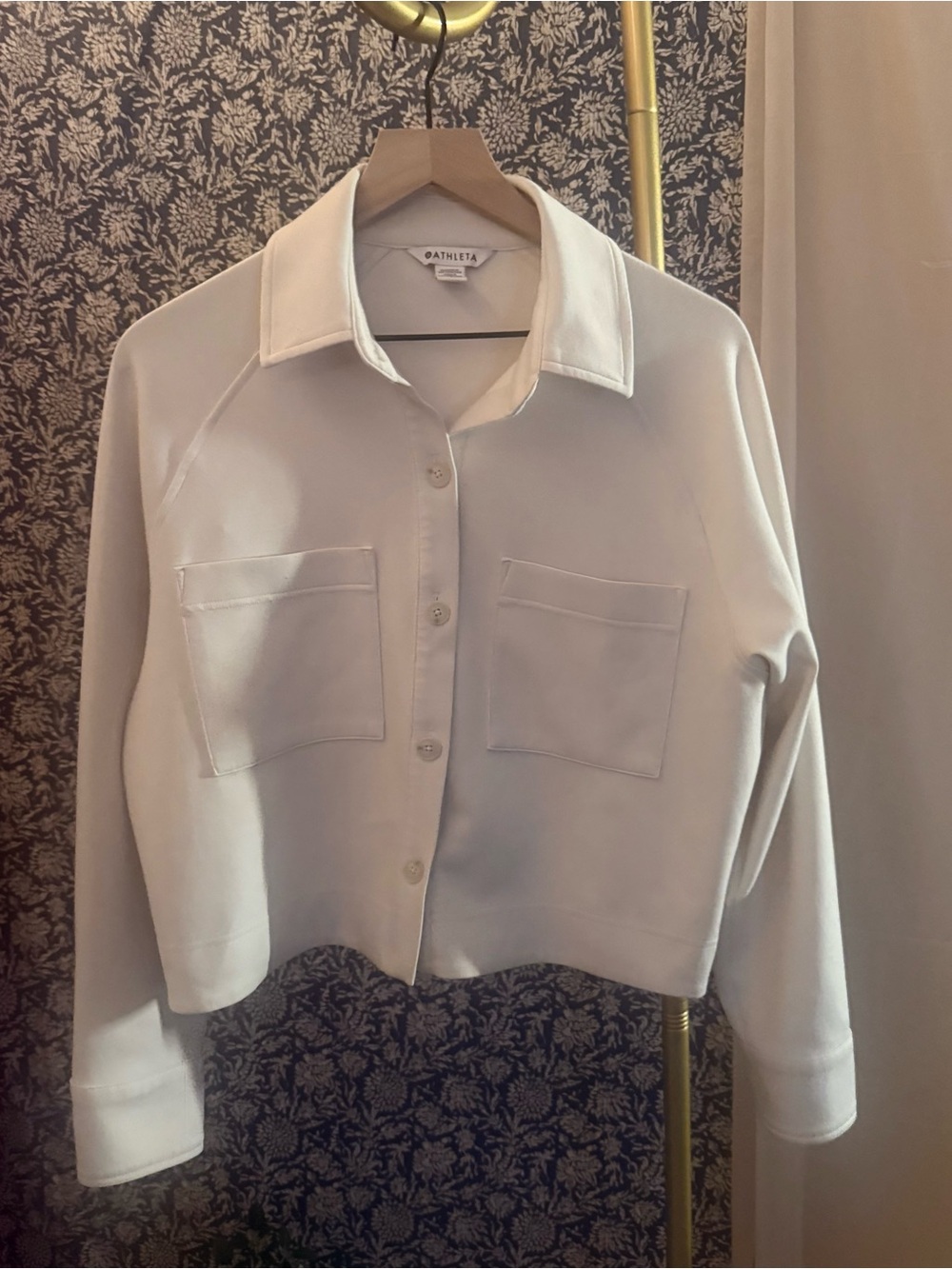 Athleta Ivory Cropped Button-Front Shirt Jacket Size S